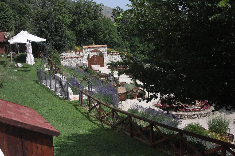 Готель Convento Di San Colombo Санто-Стефано-ді-Сессаніо Екстер'єр фото